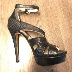 MICHAEL Michael Kors black leather heels SIZE 4
